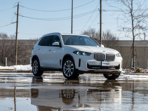 Used 2026 BMW X5 xDrive40i image 2