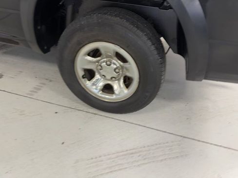 Used 2011 RAM 1500 ST w/ ST Popular Equipment Group AWD/4WD image 8