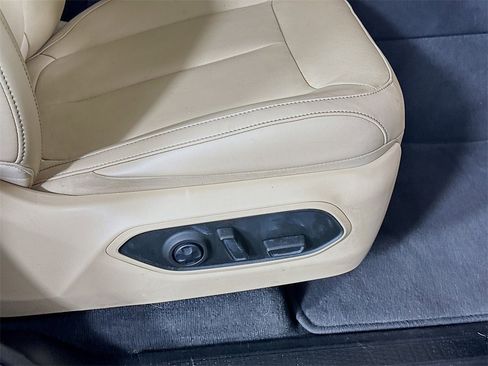 Used 2021 Jeep Grand Cherokee L Limited image 23