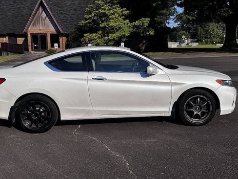 Used 2013 Honda Accord EX image 9