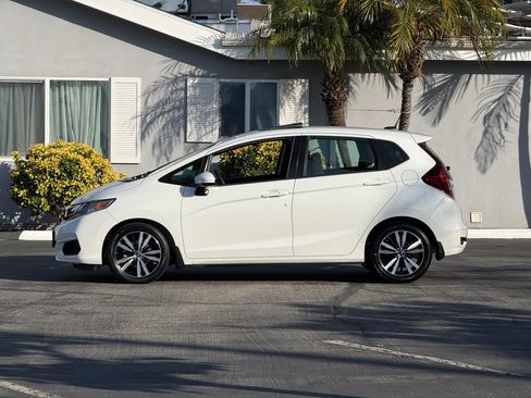 Used 2018 Honda Fit EX image 2