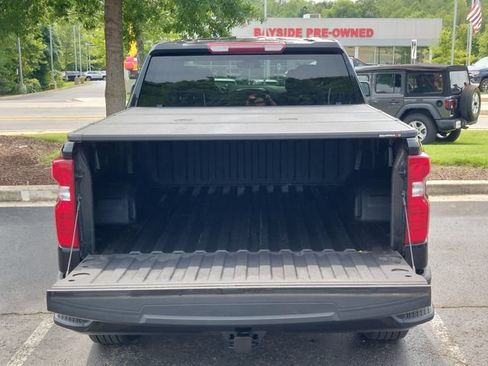 Used 2023 Chevrolet Silverado 1500 Custom AWD/4WD image 9