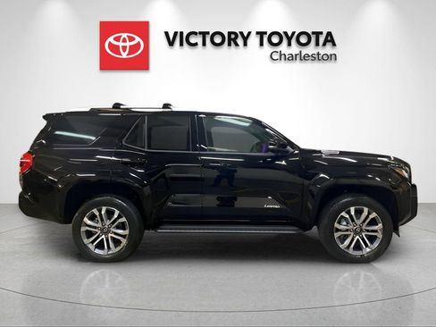 Used 2025 Toyota 4Runner Limited AWD/4WD image 5