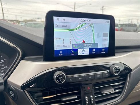 Used 2022 Ford Escape SEL image 24