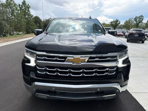 Used 2022 Chevrolet Silverado 1500 LTZ w/ LTZ Premium Package AWD/4WD image 6