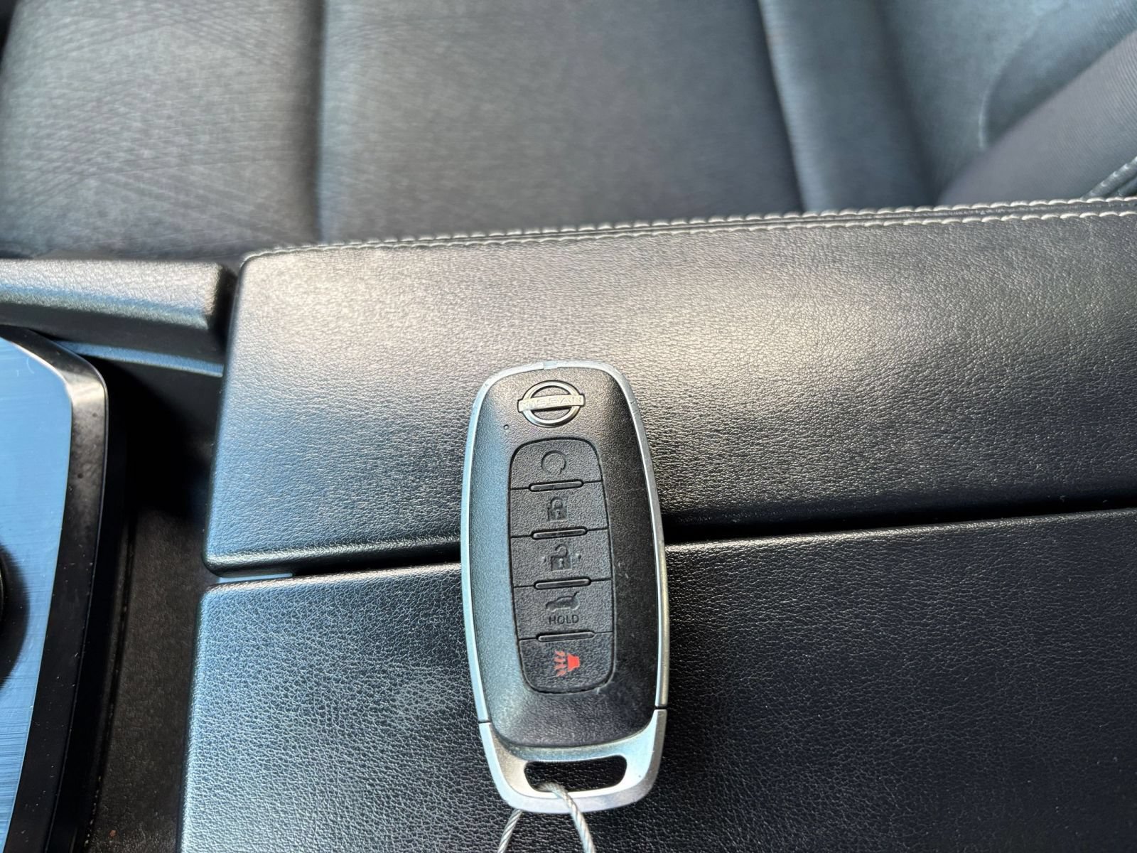Used 2025 Nissan Rogue SV AWD/4WD image 20