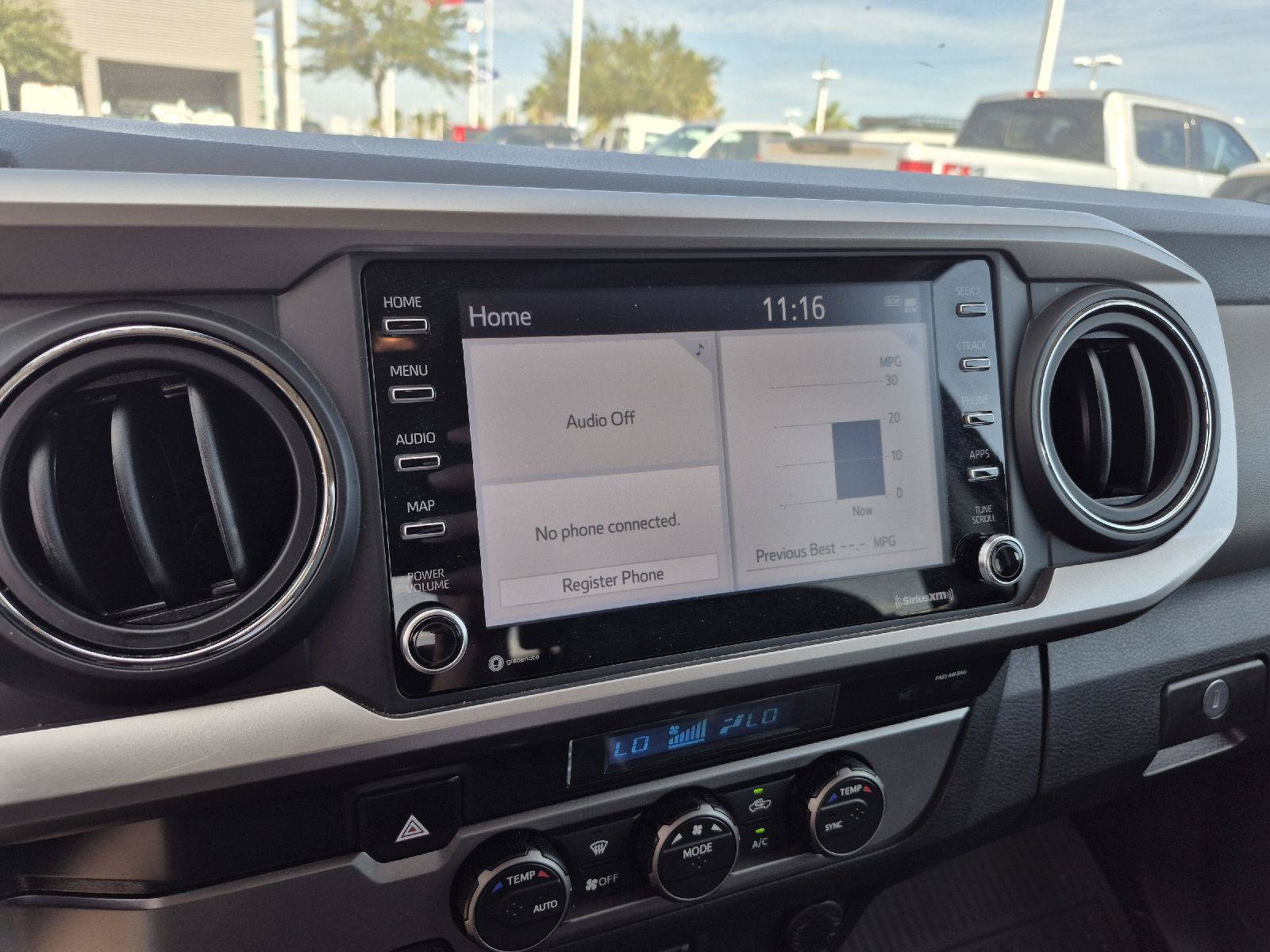 Used 2022 Toyota Tacoma SR5 RWD image 4