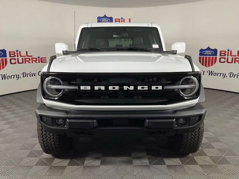 New 2026 Ford Bronco Outer Banks w/ Sasquatch Package AWD/4WD image 8