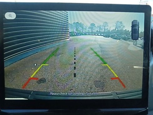 Used 2023 Ford Expedition Max XLT image 22