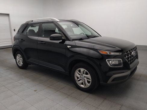 Used 2020 Hyundai Venue SEL FWD image 11
