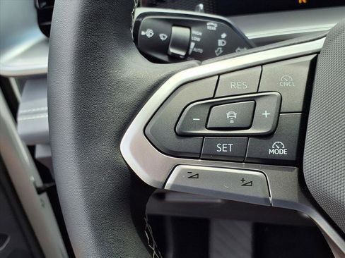 New 2026 Volkswagen Tiguan SE image 20