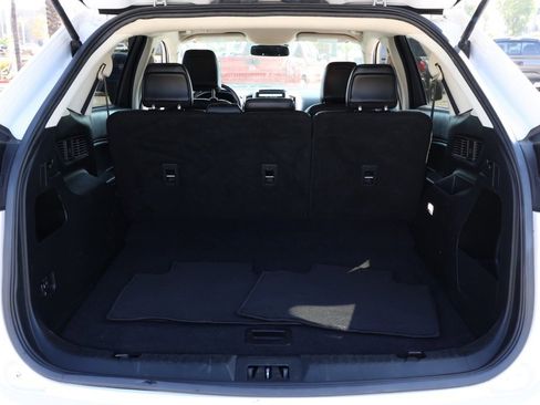 Used 2022 Ford Edge SEL image 16