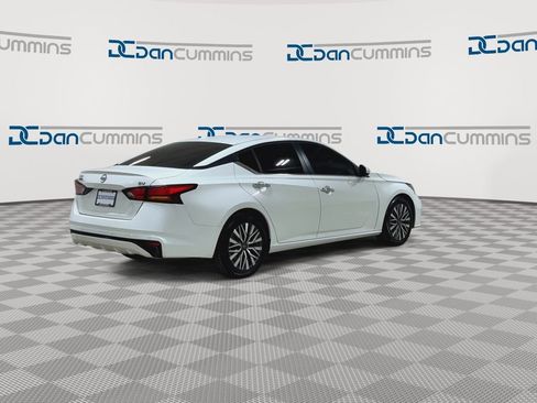 Used 2023 Nissan Altima 2.5 SV image 8