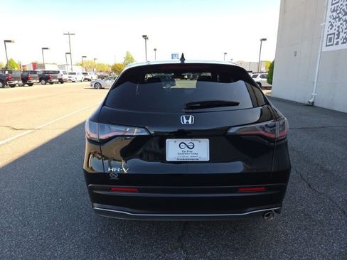 Certified 2024 Honda HR-V Sport image 7