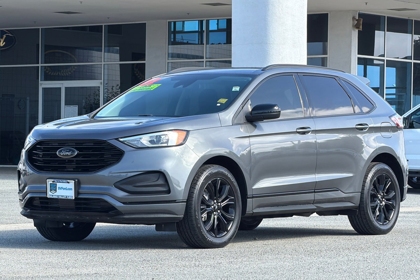 Used 2022 Ford Edge SE w/ Black Appearance Package AWD/4WD image 8