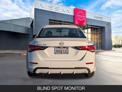 Used 2025 Nissan Sentra S image 9