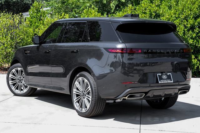 New 2026 Land Rover Range Rover Sport Dynamic SE AWD/4WD image 8