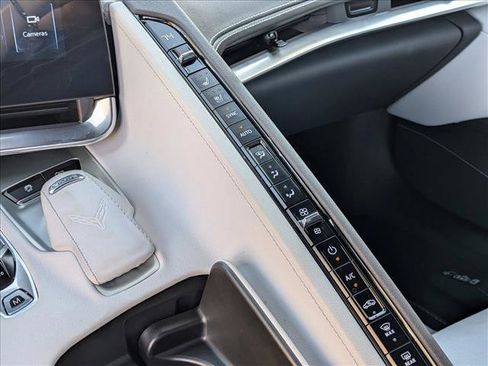 Used 2024 Chevrolet Corvette Stingray Preferred Cpe w/ Z51 Performance Package image 16