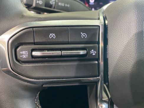 Used 2024 GMC Canyon Denali image 18