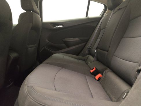 Used 2017 Chevrolet Cruze LT w/ Convenience Package FWD image 18