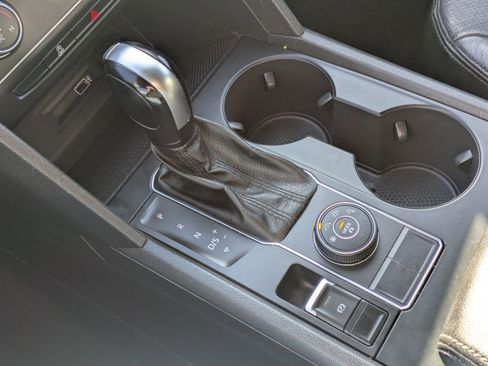 Used 2018 Volkswagen Atlas S image 21