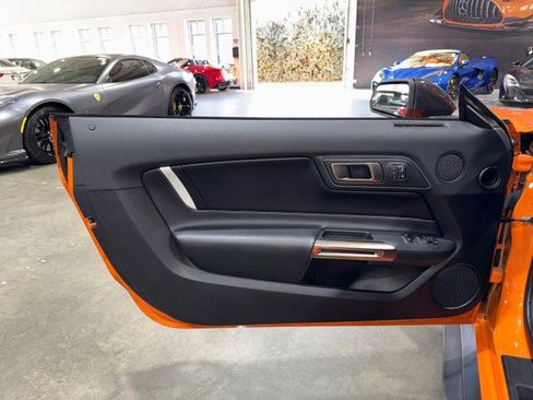 Used 2020 Ford Mustang Shelby GT500 w/ Technology Package image 49