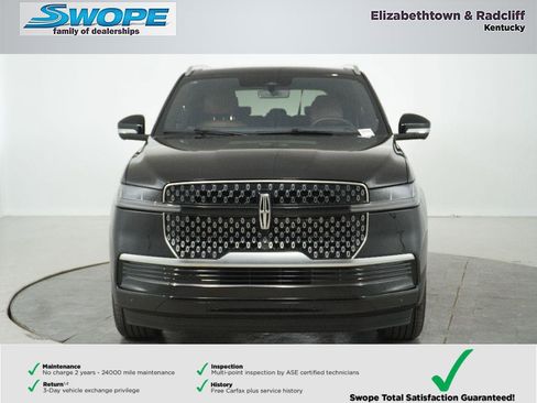 Used 2025 Lincoln Navigator Reserve image 8
