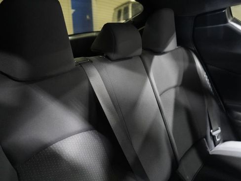 Used 2019 Toyota C-HR LE FWD image 24