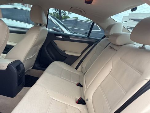 Used 2013 Volkswagen Jetta TDI FWD image 6