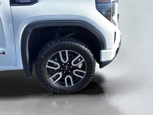 Used 2023 GMC Sierra 1500 AT4 w/ Technology Package image 23
