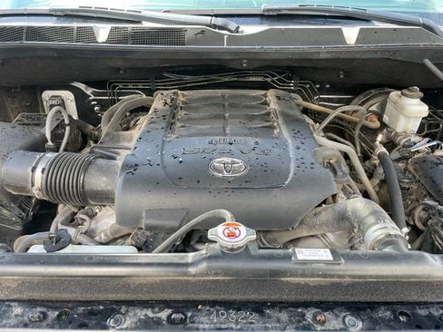 Used 2019 Toyota Tundra SR5 w/ SR5 Upgrade Package AWD/4WD image 31