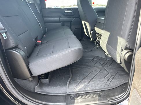 Used 2023 Chevrolet Silverado 2500 Custom w/ Custom Value Package image 16