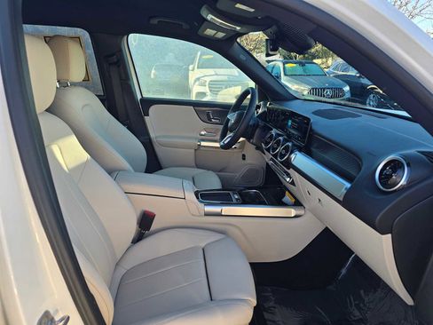 Used 2025 Mercedes-Benz GLB 250 GLB 250 image 12