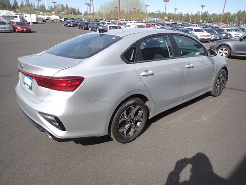 Used 2021 Kia Forte LXS image 5