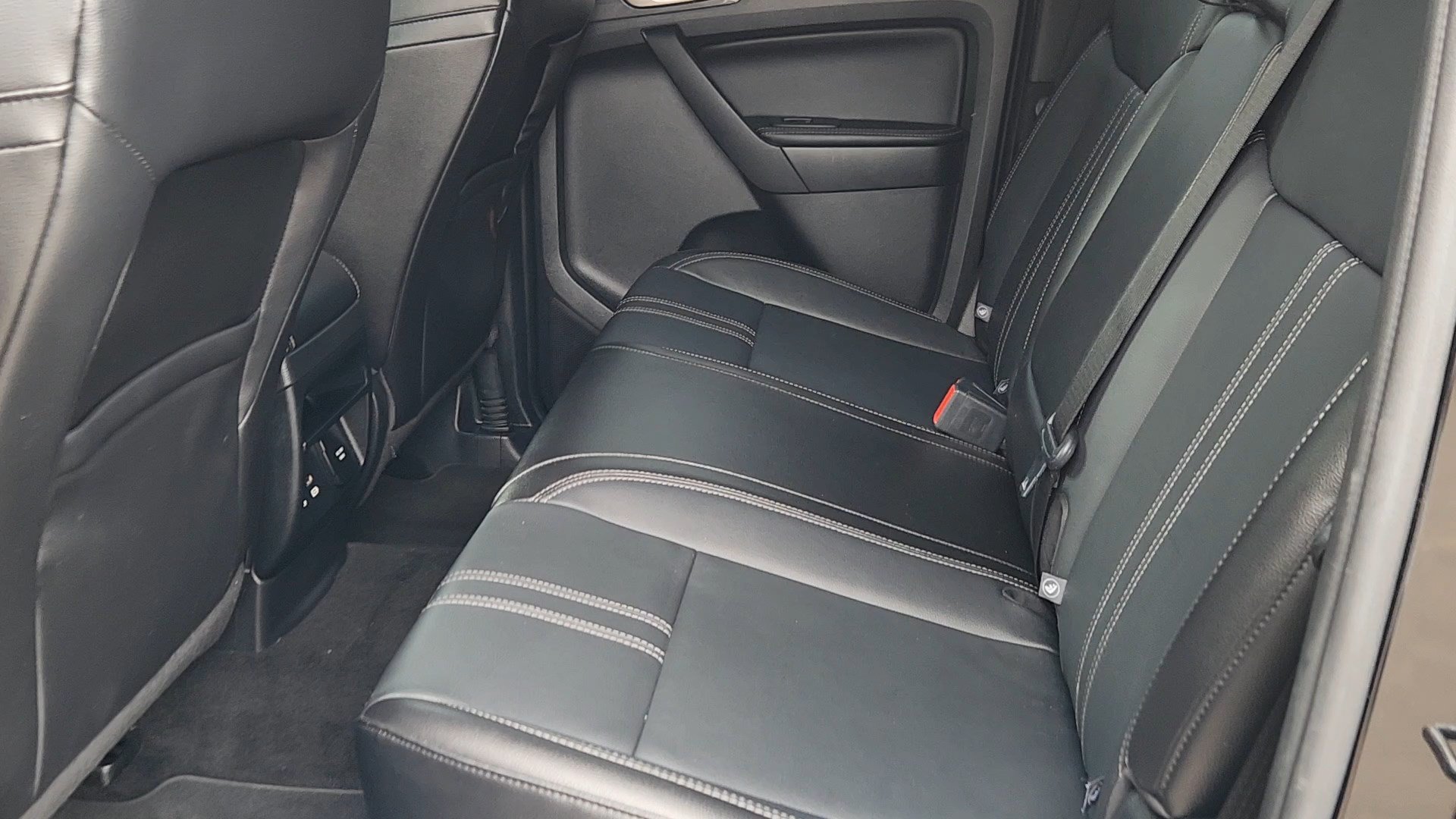 Certified 2019 Ford Ranger Lariat w/ Black Appearance Package AWD/4WD image 32