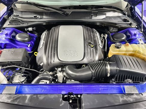 Used 2022 Dodge Challenger R/T w/ Plus Package image 17