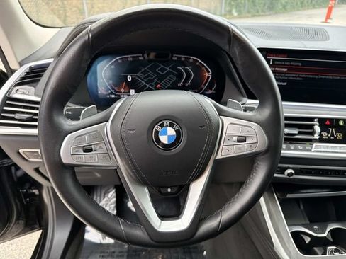 Used 2022 BMW X7 xDrive40i AWD/4WD image 25