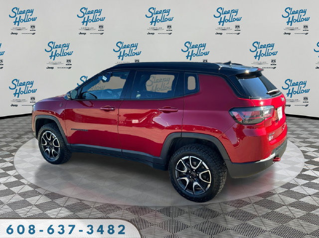 Used 2025 Jeep Compass Trailhawk w/ Trailhawk Elite Group AWD/4WD image 7
