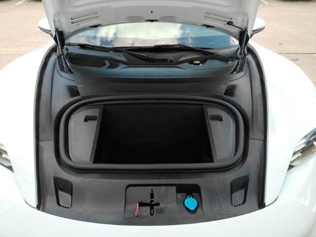 Used 2022 Porsche Taycan RWD image 53