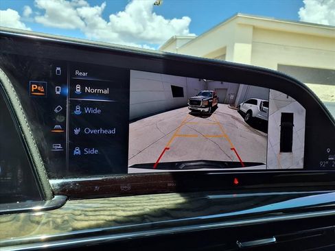 Used 2024 Cadillac Escalade Premium Luxury AWD/4WD image 28