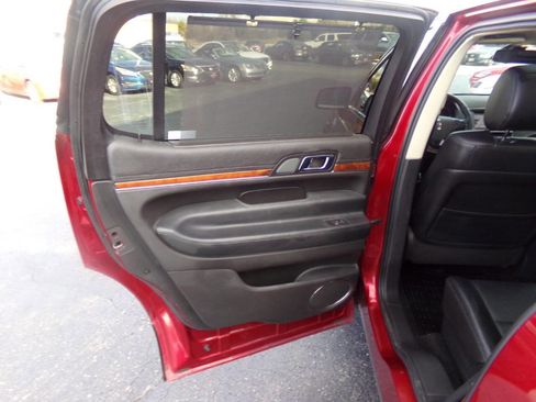 Used 2014 Lincoln MKT AWD w/ Equipment Group 201A image 22