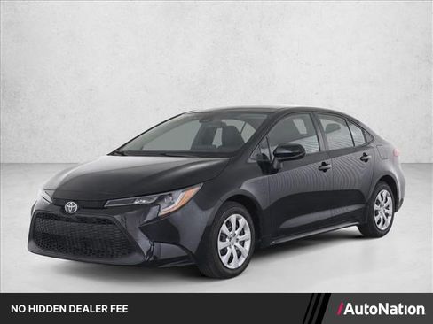 Used 2022 Toyota Corolla LE FWD image 1