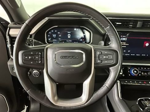 Used 2023 GMC Sierra 1500 Denali AWD/4WD image 14