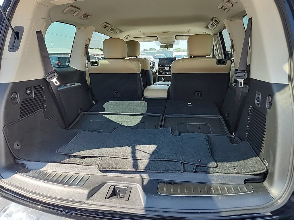 Used 2023 INFINITI QX80 Premium Select w/ Cargo Package AWD/4WD image 7