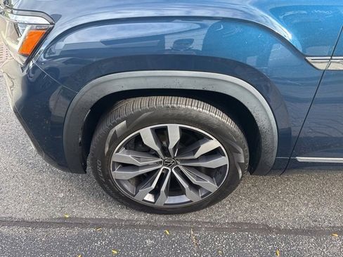 Used 2021 Volkswagen Atlas Cross Sport SEL R-Line image 4