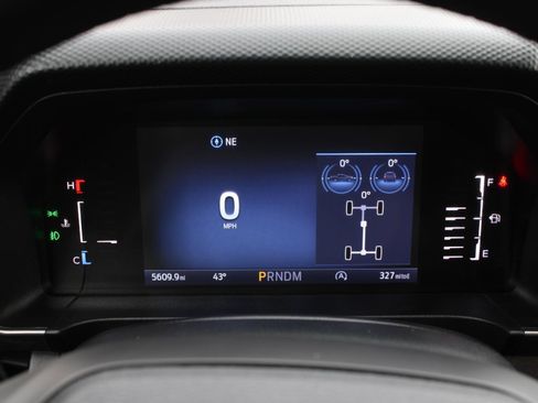 Used 2025 Ford Ranger XLT w/ Trailer Tow Package image 9