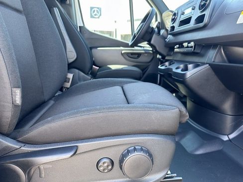 New 2025 Mercedes-Benz Sprinter 2500 image 29