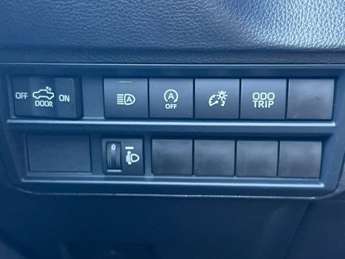 New 2026 Toyota Tundra SR image 29