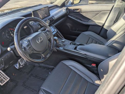 Used 2023 Lexus IS 500 image 12