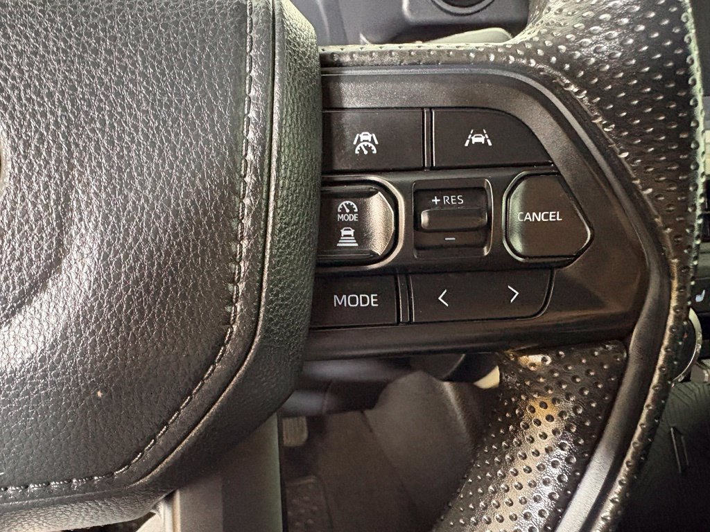 Used 2024 Toyota Tacoma SR5 AWD/4WD image 24